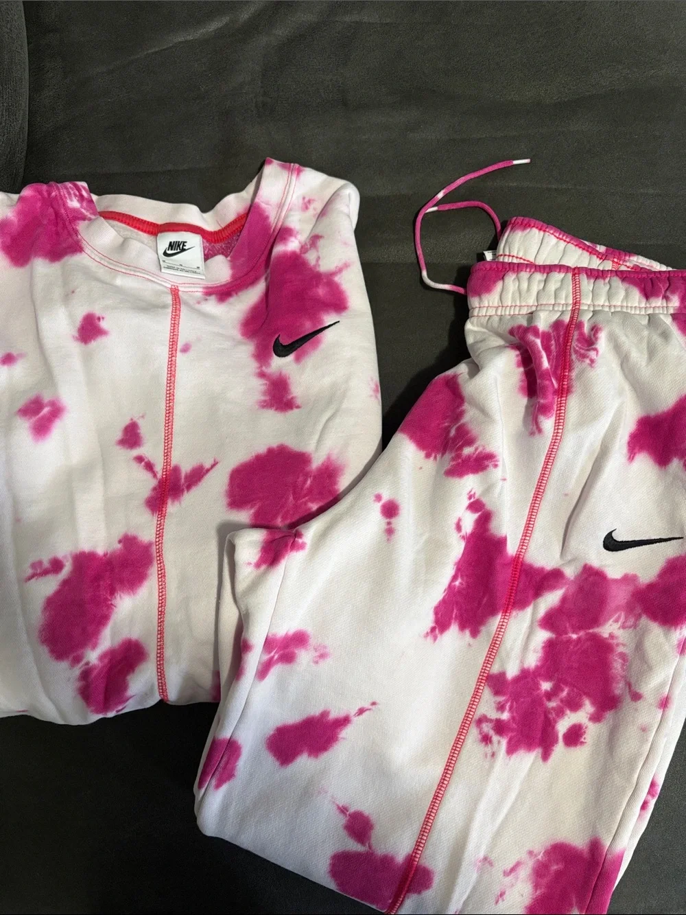 Nike White & Pink Tie-Dye Oversized Sweatshirt and Joggers Set - Picture 1 of 1